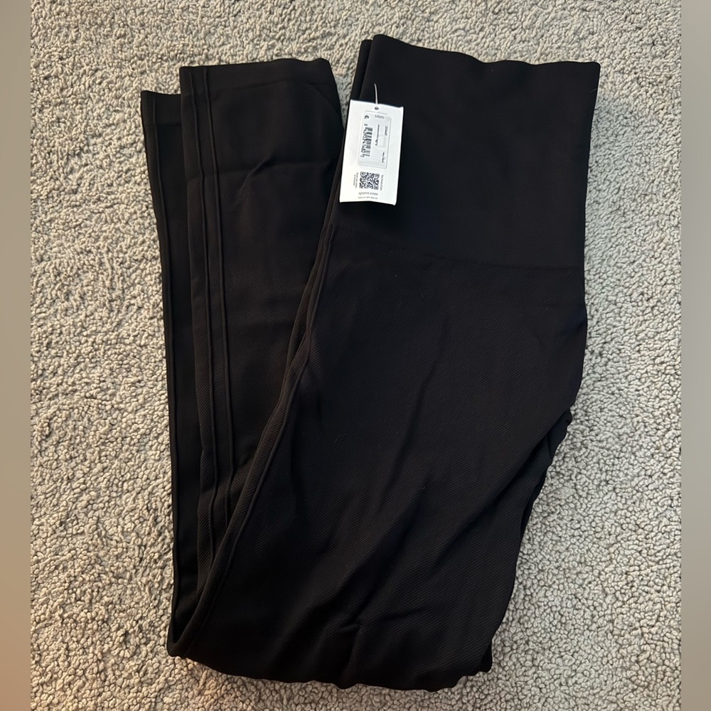 SPANX Very Black Ankle Leggings